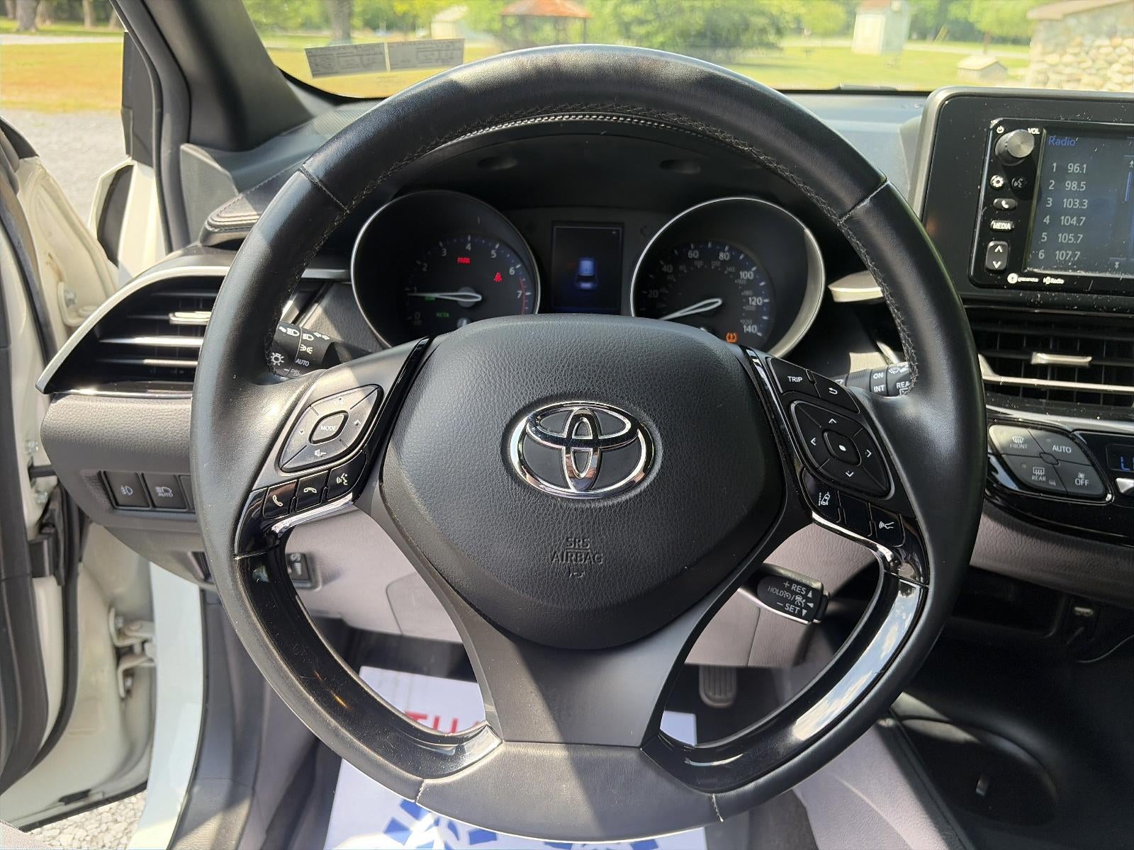2018 Toyota C-HR XLE FWD (Natl)