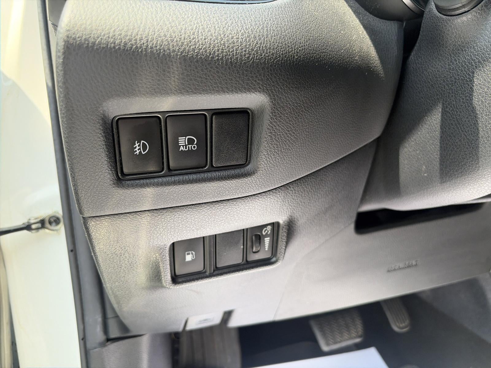 2018 Toyota C-HR XLE FWD (Natl)