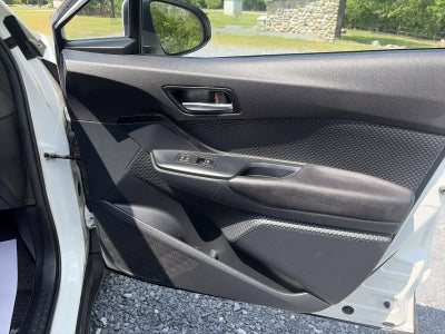 2018 Toyota C-HR XLE FWD (Natl)
