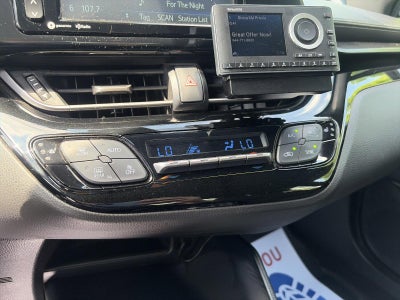 2018 Toyota C-HR XLE FWD (Natl)