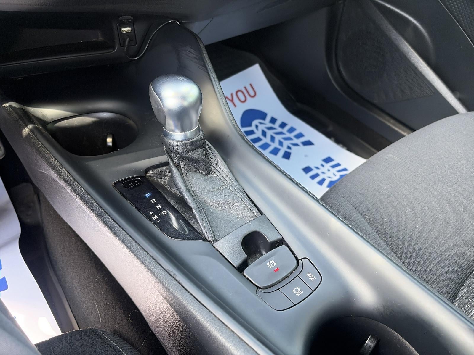 2018 Toyota C-HR XLE FWD (Natl)