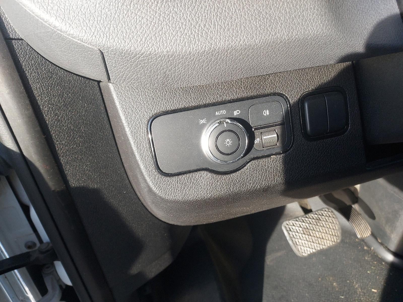 2021 Mercedes-Benz Sprinter Cargo Van 1500 Standard Roof I4 144" RWD