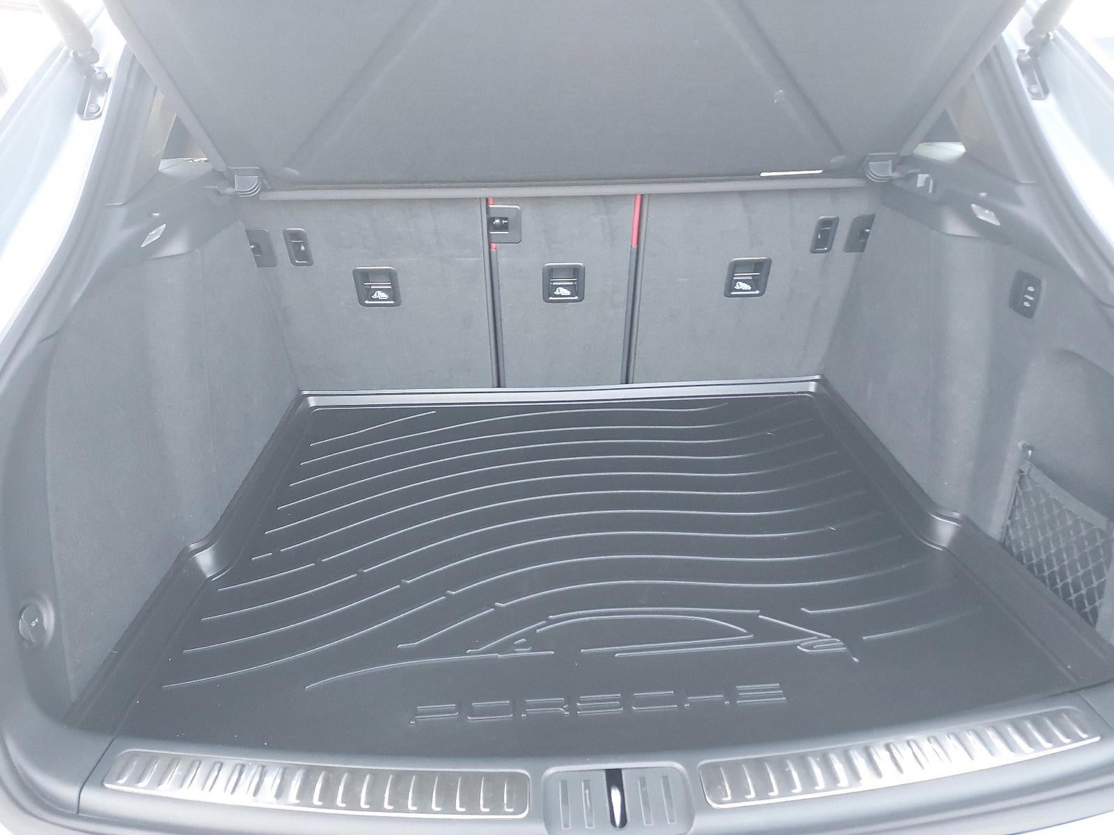 2025 Porsche Macan GTS AWD