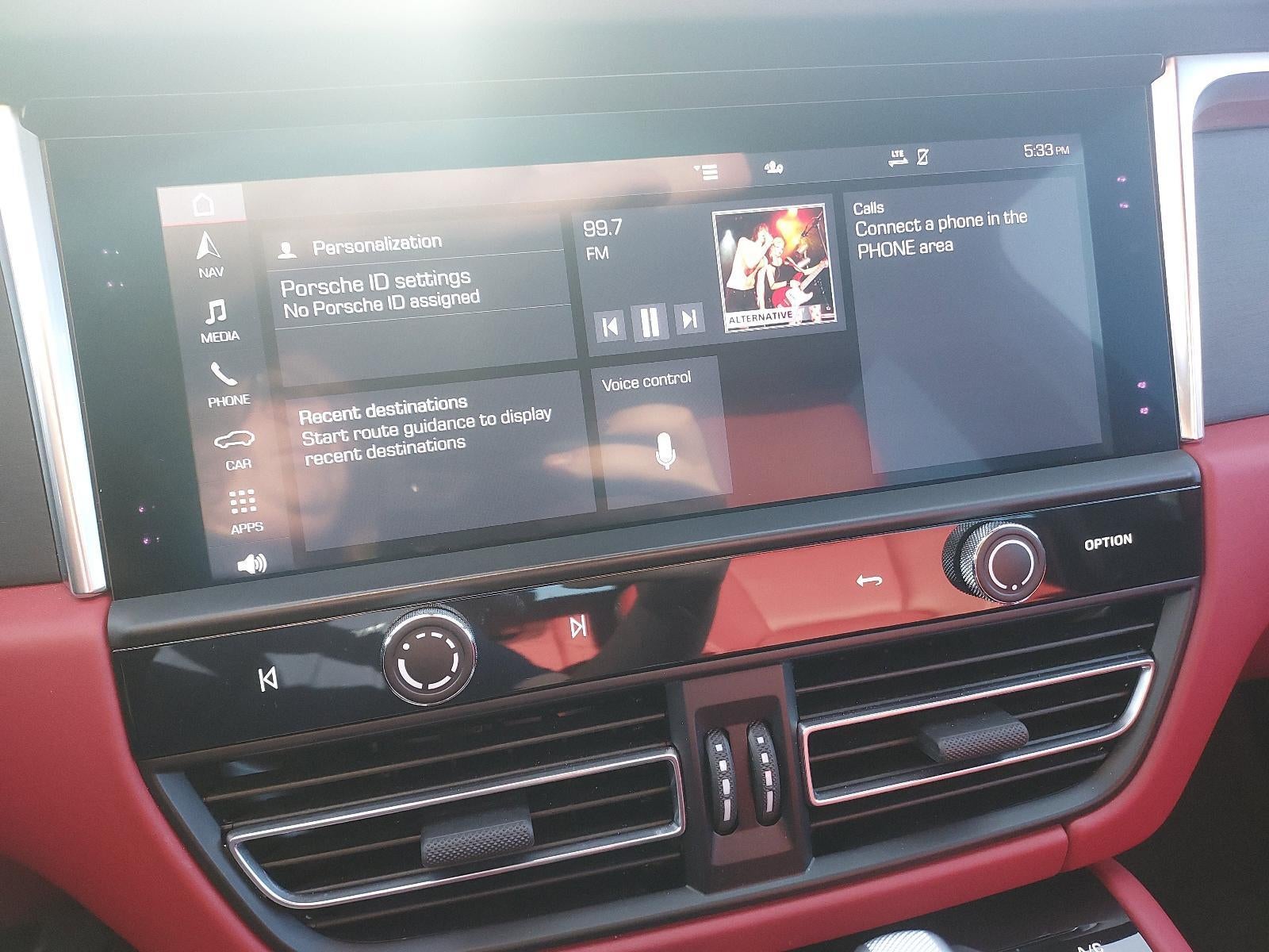 2025 Porsche Macan GTS AWD