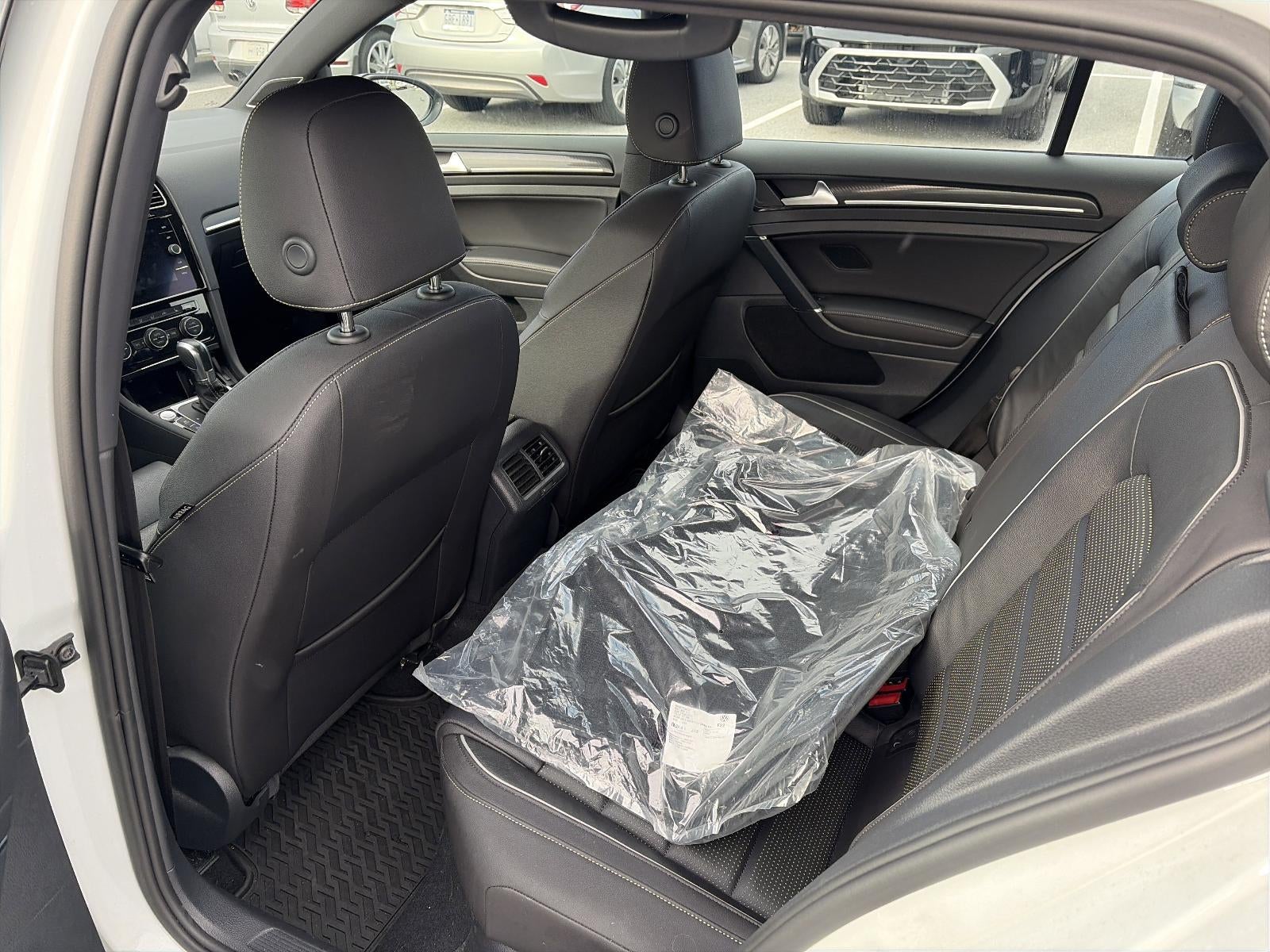 2019 Volkswagen Golf R 2.0T DSG w/DCC/Nav