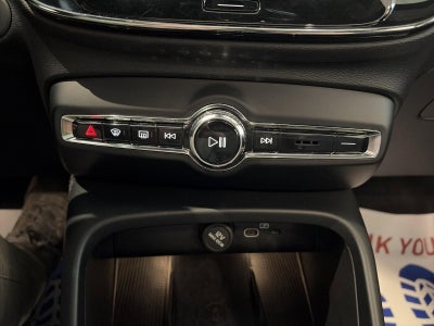 2021 Volvo XC40 Recharge P8 eAWD Pure Electric