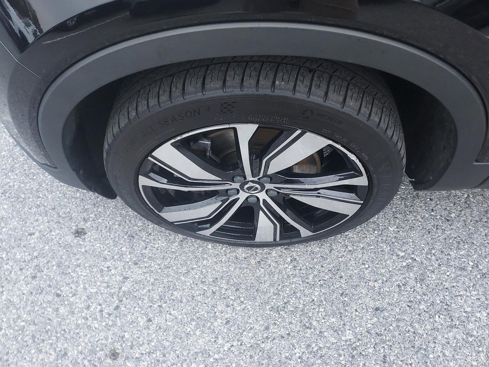 2021 Volvo XC40 Recharge P8 eAWD Pure Electric