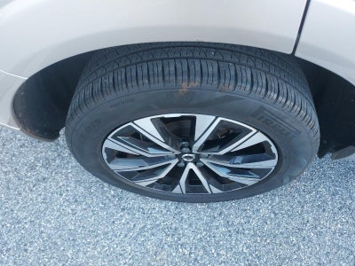 2024 Volvo XC60 B5 AWD Core Dark Theme