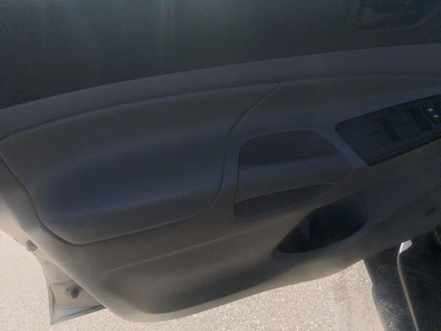 2015 Toyota Tacoma 4WD Double Cab Long Bed V6 Automatic (Natl)