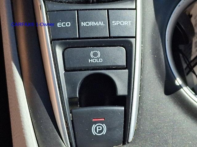 2024 Toyota Camry XLE Auto AWD (Natl)