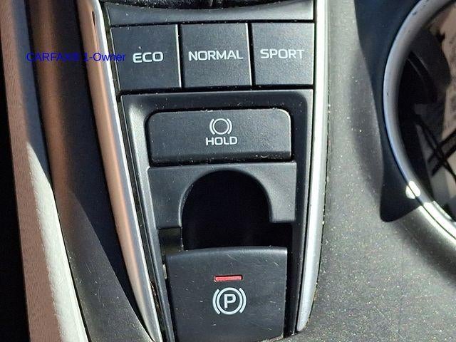 2024 Toyota Camry XLE Auto AWD (Natl)