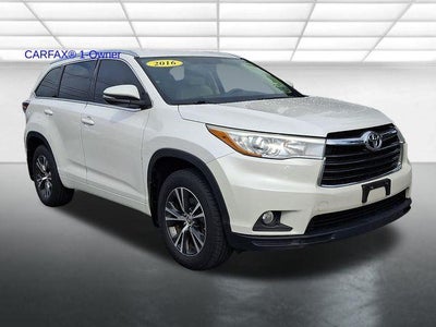 2016 Toyota Highlander AWD 4dr V6 XLE (Natl)