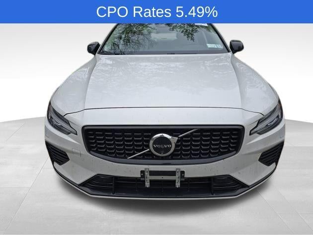 2025 Volvo S60 Plug-In Hybrid T8 AWD Plus