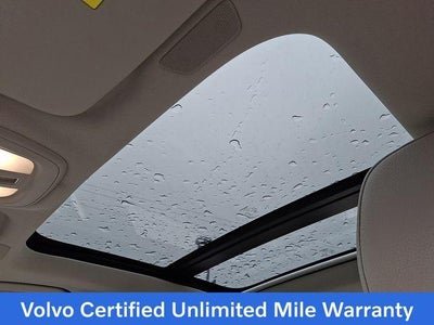 2023 Volvo S60 Recharge Plug-In Hybrid T8 eAWD PHEV Plus Dark Theme