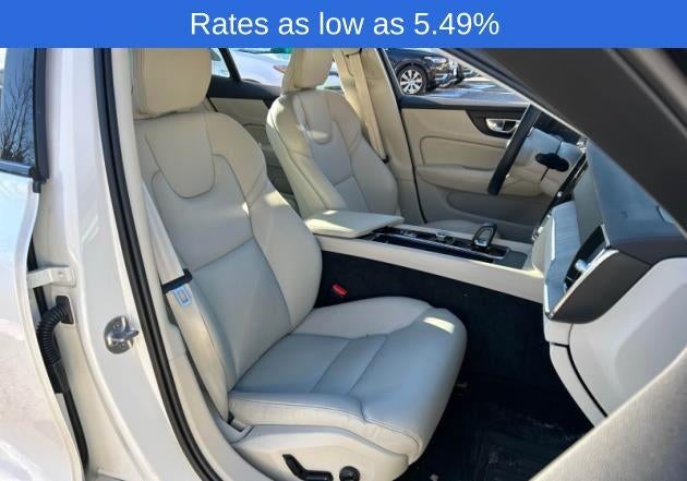 2024 Volvo S60 B5 AWD Plus Dark Theme