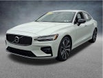 2022 Volvo S60 B5 AWD Momentum