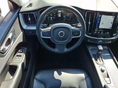 2018 Volvo XC60 T5 AWD Momentum