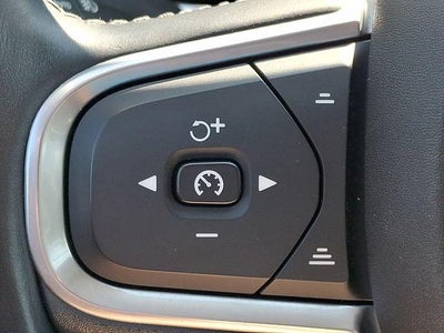 2018 Volvo XC60 T5 AWD Momentum