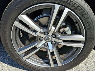 2018 Volvo XC60 T5 AWD Momentum
