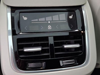 2024 Volvo XC90 B6 AWD Plus Bright Theme 7P