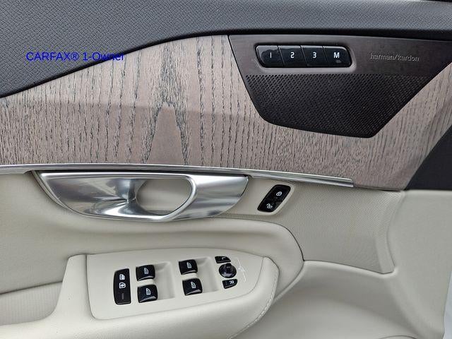 2024 Volvo XC90 B6 AWD Plus Bright Theme 7P