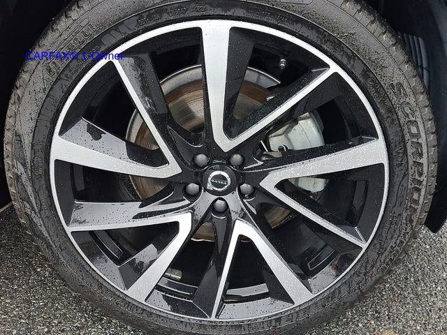 2024 Volvo XC90 B6 AWD Plus Bright Theme 7P