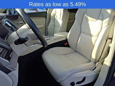 2024 Volvo XC90 B6 AWD Plus Bright Theme 7P