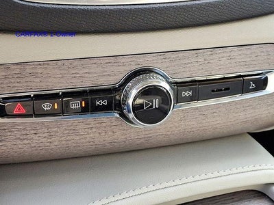 2024 Volvo XC90 B6 AWD Plus Bright Theme 7P