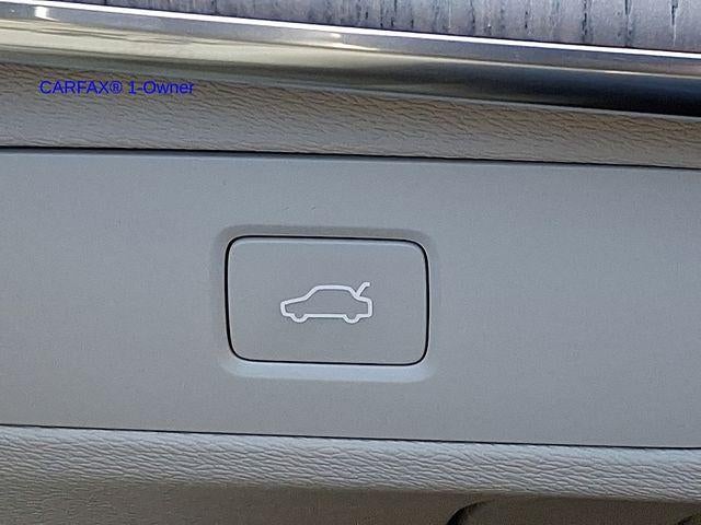 2024 Volvo XC90 B6 AWD Plus Bright Theme 7P