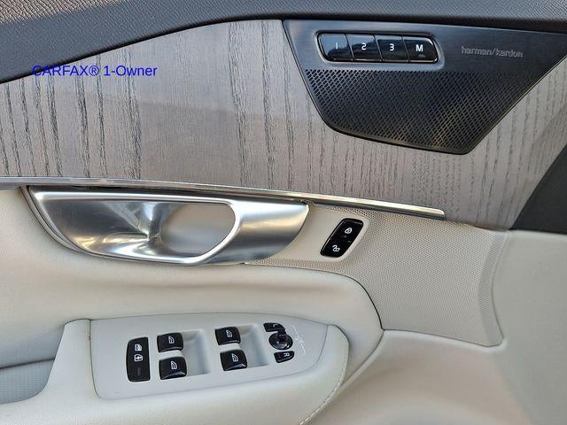 2024 Volvo XC90 B6 AWD Plus Bright Theme 7P