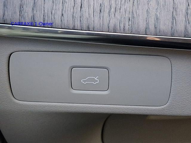 2024 Volvo XC90 B6 AWD Plus Bright Theme 7P