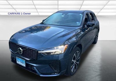 2023 Volvo XC60 B6 AWD Ultimate Dark Theme