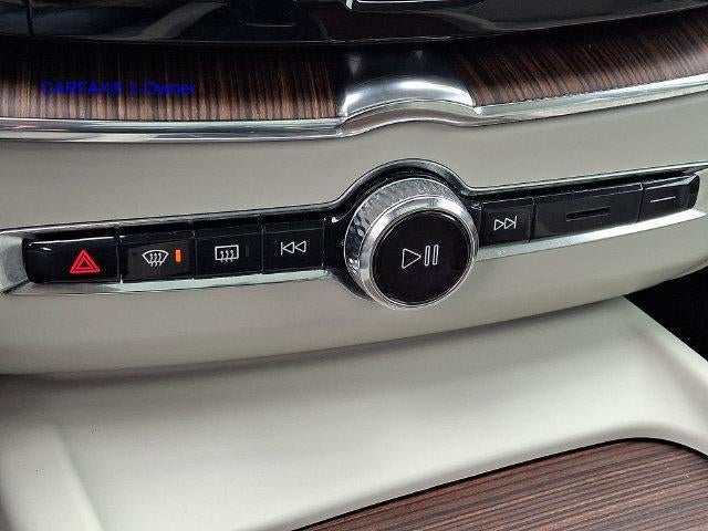 2021 Volvo XC60 T5 AWD Momentum