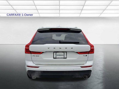 2021 Volvo XC60 T5 AWD Momentum