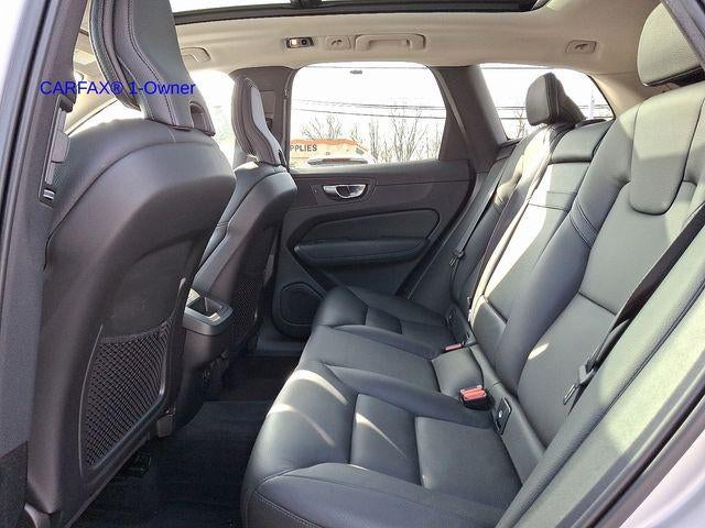 2021 Volvo XC60 T5 AWD Momentum