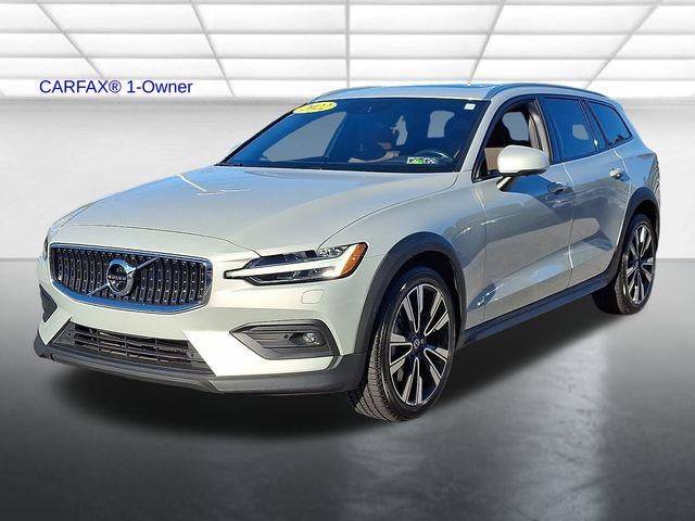 2022 Volvo V60 Cross Country T5 AWD