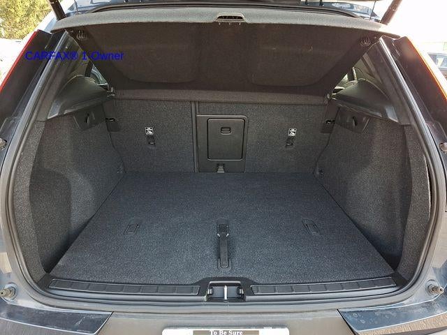 2021 Volvo XC40 T5 AWD Momentum