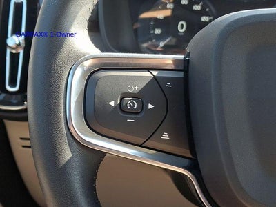 2019 Volvo XC40 T5 AWD Momentum