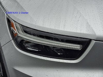 2019 Volvo XC40 T5 AWD Momentum