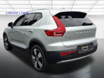 2019 Volvo XC40 T5 AWD Momentum