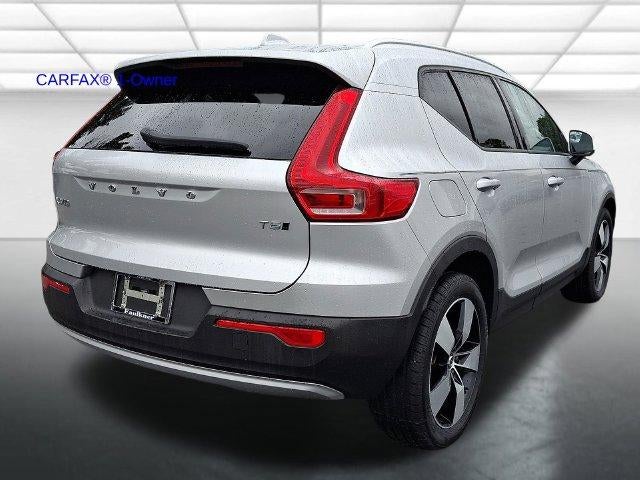 2019 Volvo XC40 T5 AWD Momentum