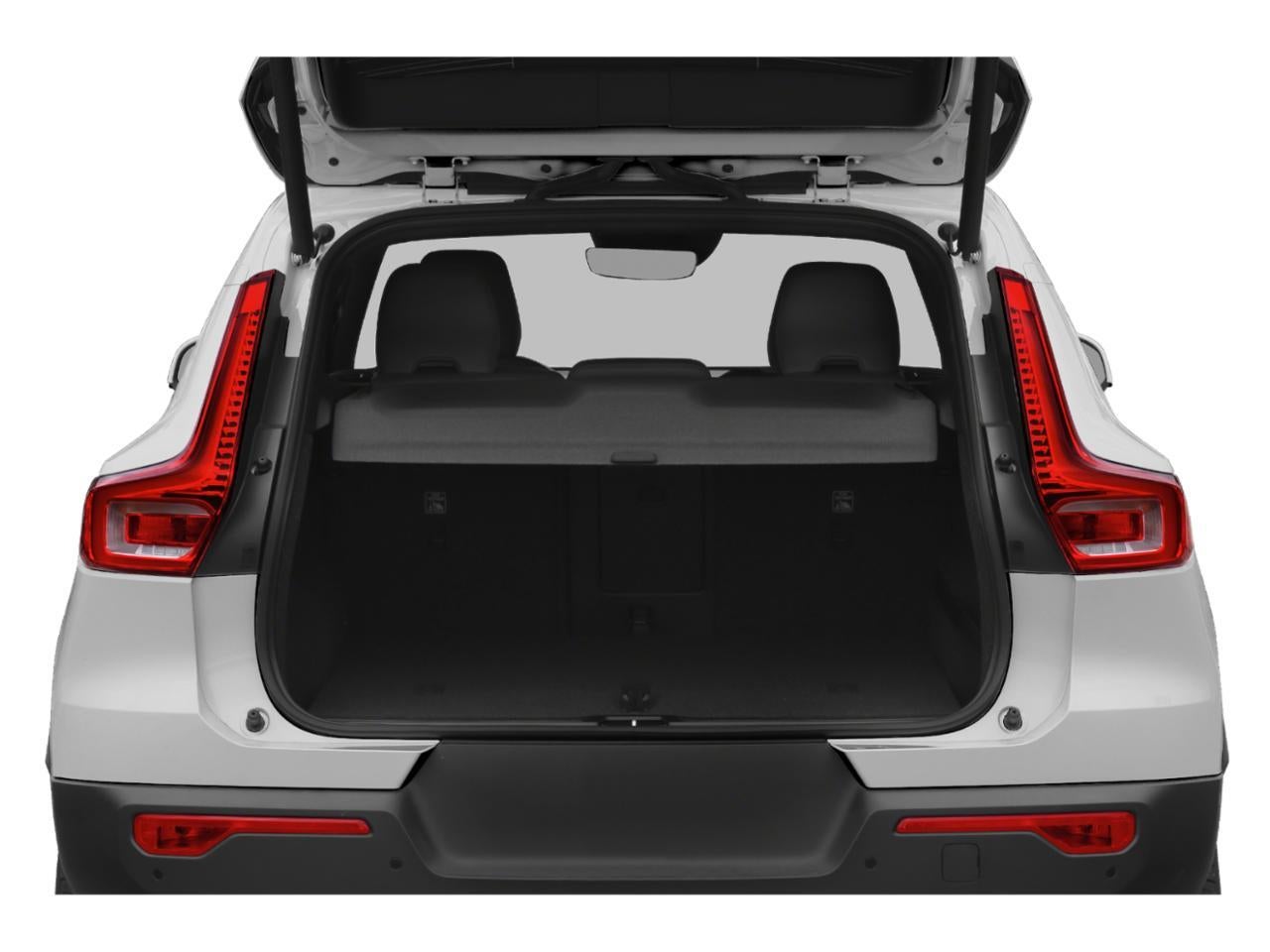 2019 Volvo XC40 T5 AWD Momentum
