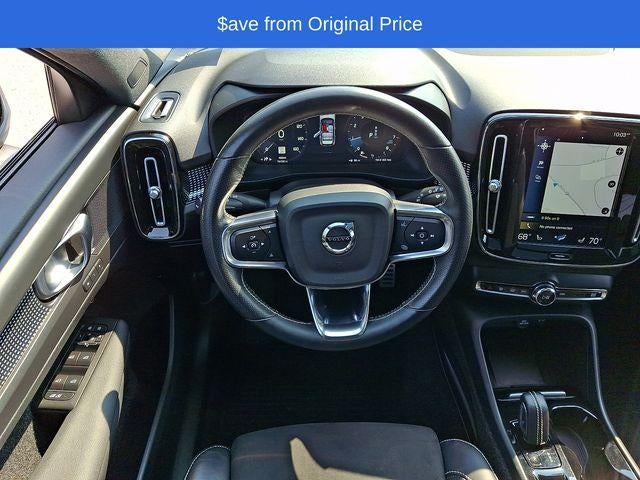 2021 Volvo XC40 T5 AWD R-Design