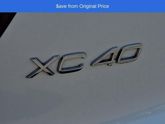 2021 Volvo XC40 T5 AWD R-Design