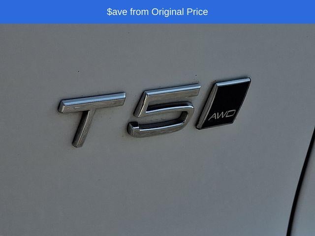 2021 Volvo XC40 T5 AWD R-Design