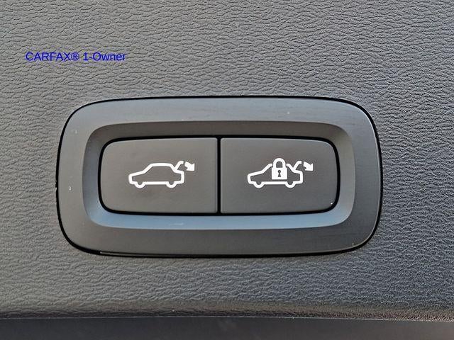 2019 Volvo XC40 T5 AWD R-Design