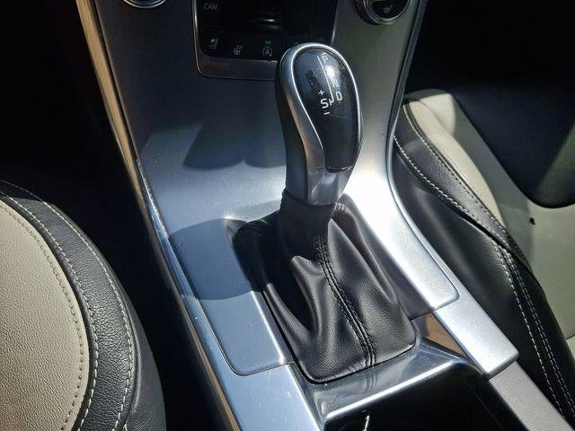 2017 Volvo XC60 T6 AWD Dynamic