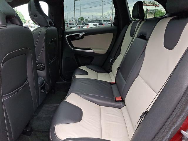2015 Volvo XC60 AWD 4dr T6 Premier Plus