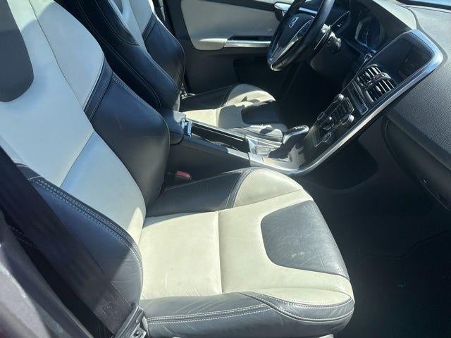 2015 Volvo XC60 AWD 4dr T6 Premier Plus