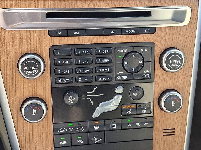 2010 Volvo XC60 AWD 4dr 3.0T w/Moonroof